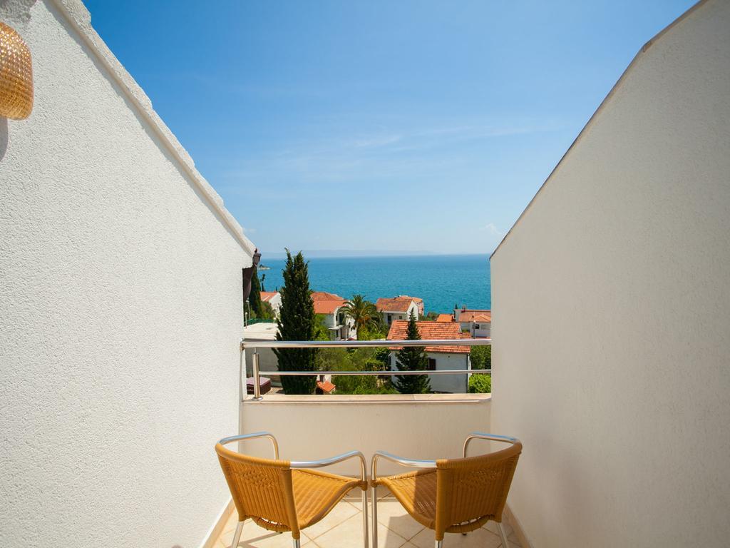 Apartments Kairos Seget Vranjica Esterno foto